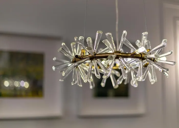 Amber Stone 1st Floor * 팔랑가